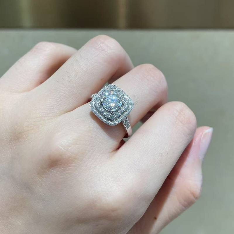 Luxury方包Women's RingS925银镀白金定制选款主石Moissanite1.0ct/副石高碳钻